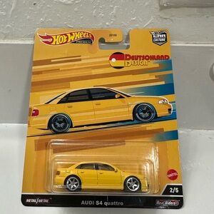Hot Wheels Premium Car Culture Deutschland Design Audi S4 Quattro diecast